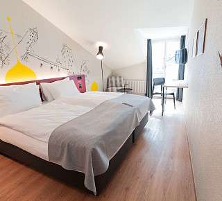 Panorama Double Room with Balcony 4